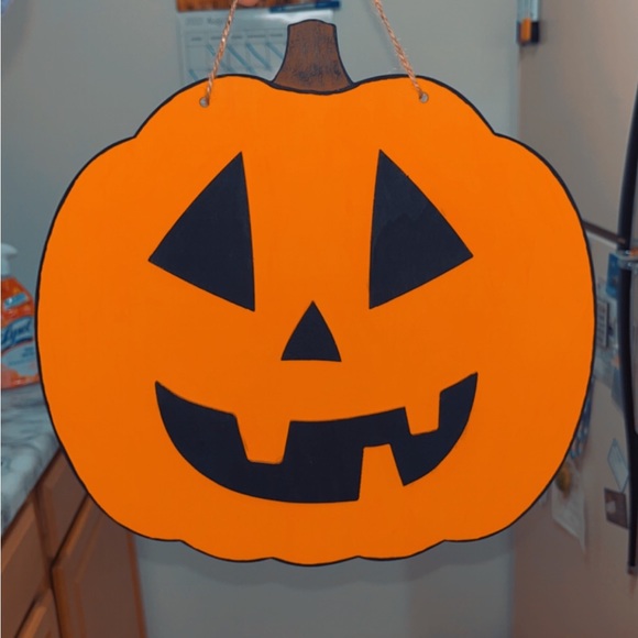 Meet your Posher, Devyn - Picture 2 of 2